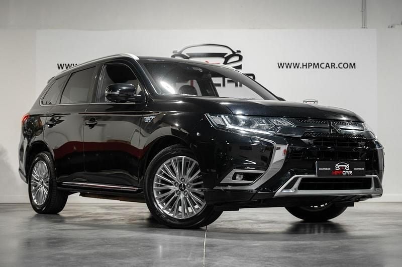 Preto Usado 2020 Mitsubishi Outlander P-HEV | € 23.900 (Super Preço) - Imagem 1/4