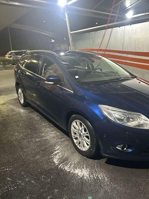 Usado Ford Focus 95 HP (69 kW) 2011 Sedan