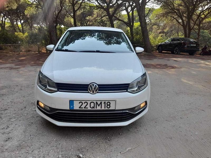 Usado 2015 VW Polo LOUNGE Sedan | € 7.950 (Bom preço) - Imagem 1/4
