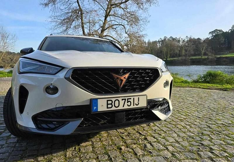 Branco Usado 2022 Cupra Formentor SUV | € 22.000 - Imagem 1/4