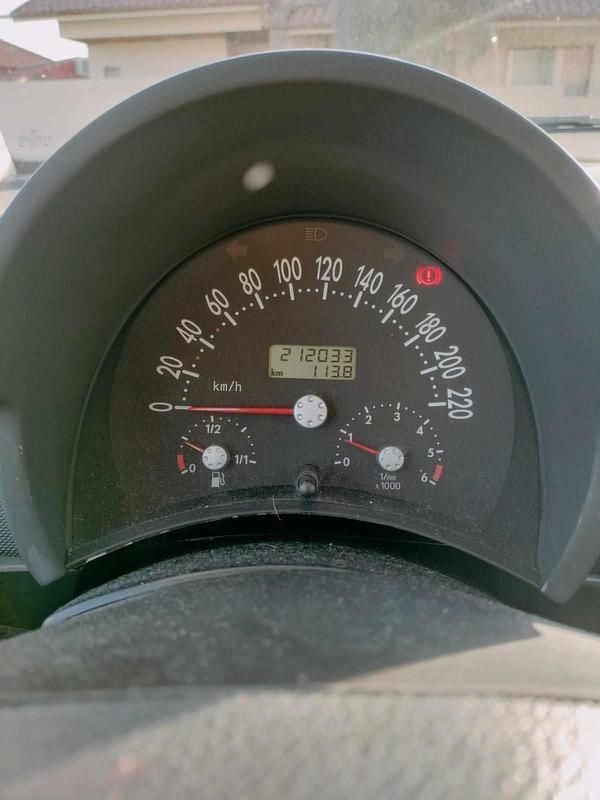 Usado VW Beetle 102 HP (75 kW) 2002 Cinzento Citadino