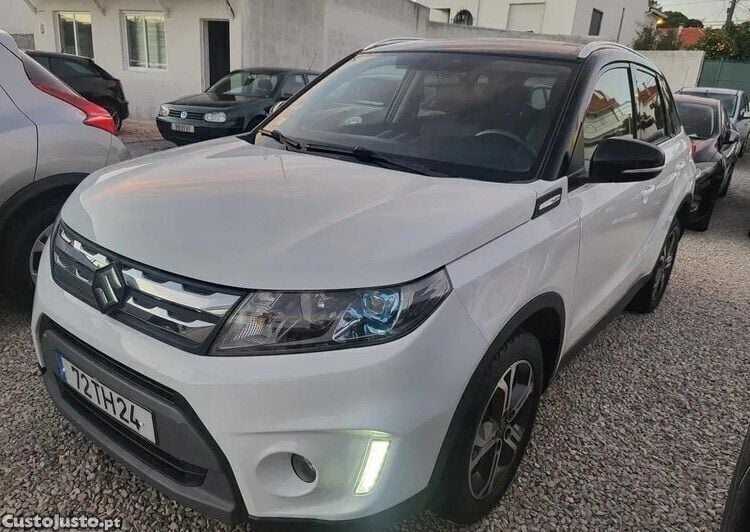 Branco Usado 2017 Suzuki Vitara GLX SUV | € 15.900 (Preço justo) - Imagem 1/1