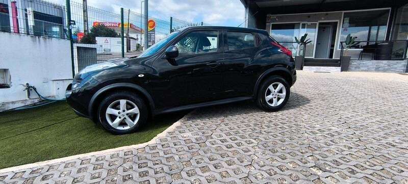 Usado Nissan Juke 110 HP (80 kW) 2014 Preto SUV