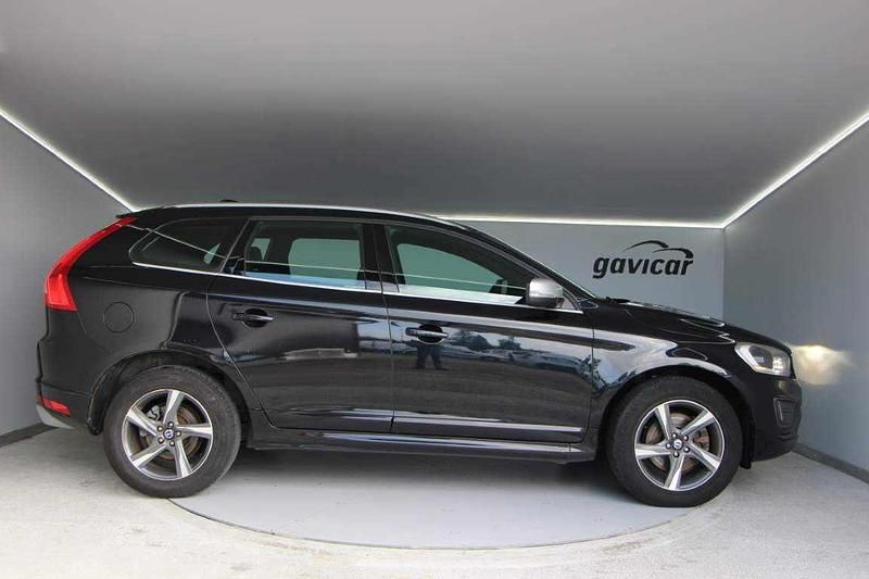 Usado Volvo XC60 163 HP (119 kW) 2014 Preto SUV