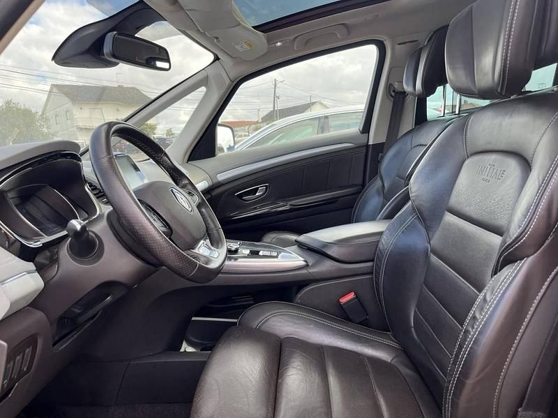 Usado Renault Espace Zen 160 HP (117 kW) 2017 Preto Monovolume
