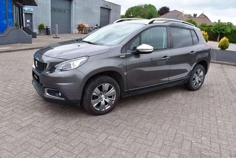 Cinzento Usado 2017 Peugeot 2008 Style SUV | € 9.850 (Bom preço) - Imagem 1/2