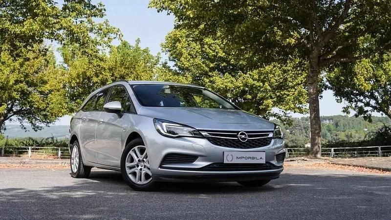 Usado Opel Astra Edition 110 HP (80 kW) 2016 Cinza Carrinha