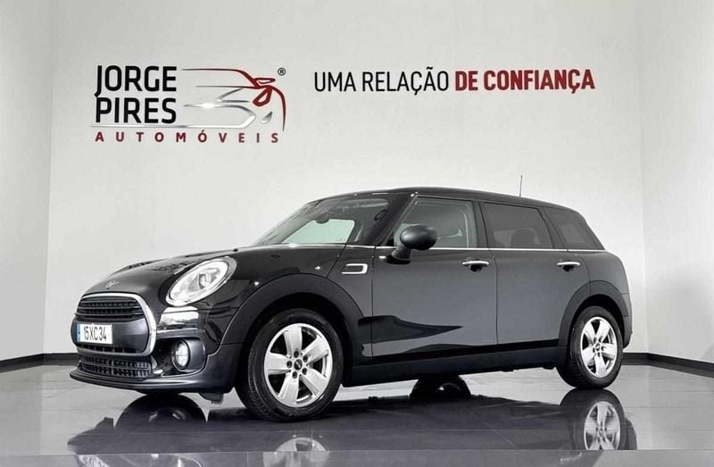 Preto Usado 2019 Mini Clubman Carrinha | € 17.790 (Bom preço) - Imagem 1/4