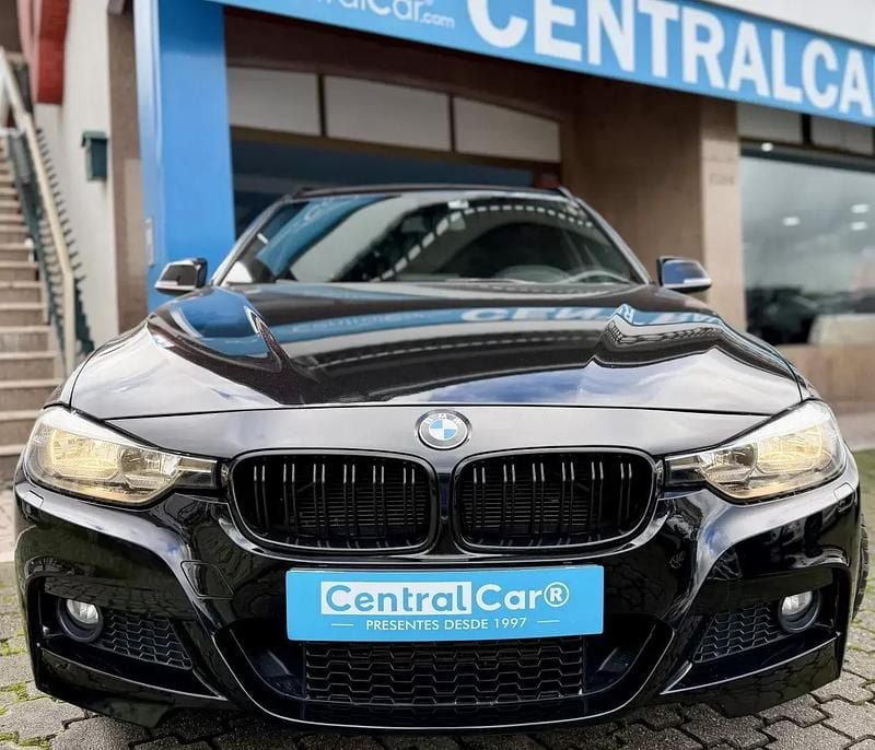 Usado BMW 318 Sport Line 150 HP (110 kW) 2016 Preto Carrinha