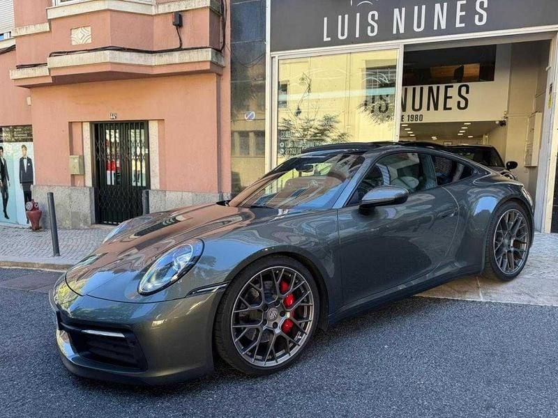 Verde Usado 2020 Porsche 992 | € 149.900 - Imagem 1/4
