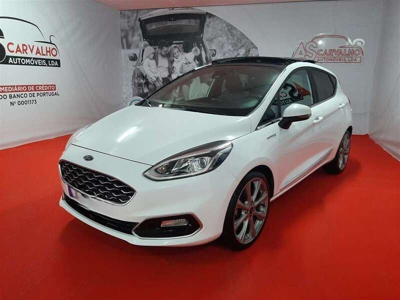 Branco Usado 2018 Ford Fiesta Vignale Citadino | € 13.800 (Preço justo) - Imagem 1/4
