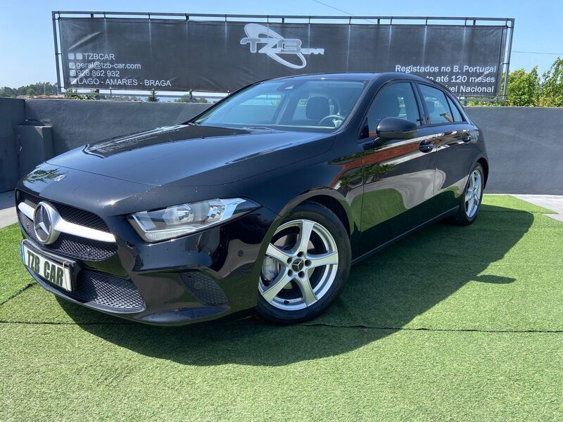 Preto Usado 2019 Mercedes A180 Style Sedan | € 19.970 (Super Preço) - Imagem 1/4