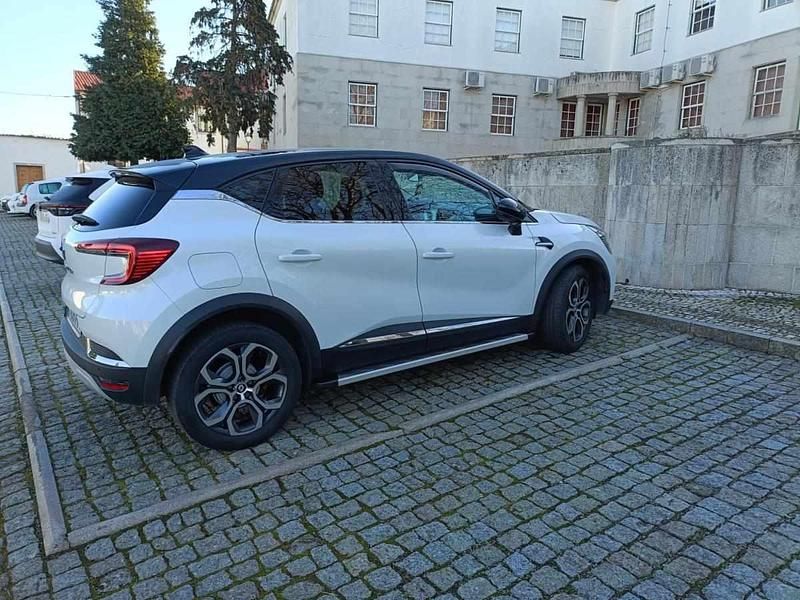 Usado Renault Captur 131 HP (96 kW) 2022 Branco SUV