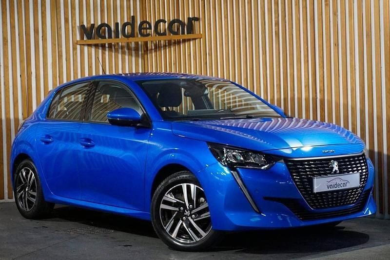 Azul Usado 2020 Peugeot 208 Allure Citadino | € 13.990 (Preço justo) - Imagem 1/4