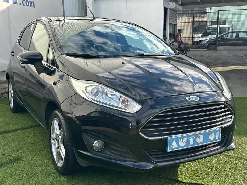 Usado Ford Fiesta Titanium 75 HP (55 kW) 2013 Preto Citadino