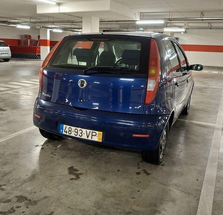 Usado Fiat Punto 75 HP (55 kW) 2003 Citadino