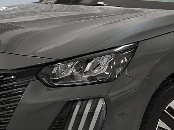 Usado Peugeot e-208 114 kW (156 HP) 2025 Cinzento Citadino