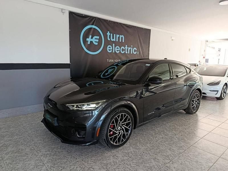 Preto Usado 2023 Ford Mustang Mach-E SUV | € 46.900 (Preço justo) - Imagem 1/4