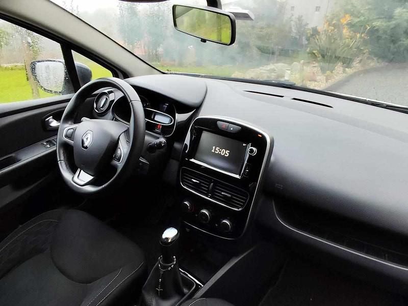 Usado Renault Clio GrandTour 90 HP (66 kW) 2019 Branco Carrinha