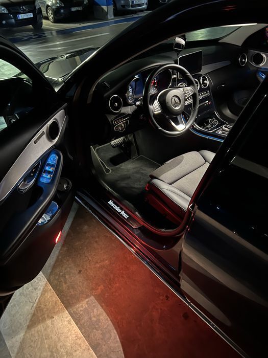 Usado 2015 Mercedes C220 Sedan | € 18.500 - Imagem 1/4