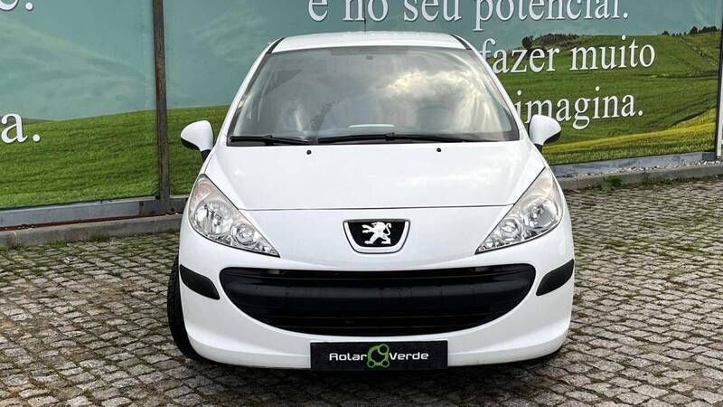 Usado Peugeot 207 70 HP (51 kW) 2009 Branco Van