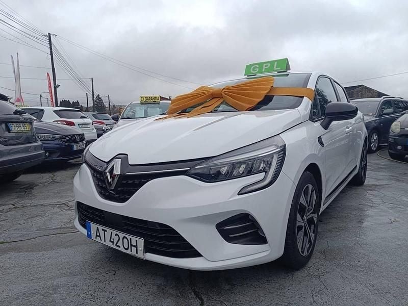 Branco Usado 2022 Renault Clio V LIMITED | € 15.750 (Preço justo) - Imagem 1/4
