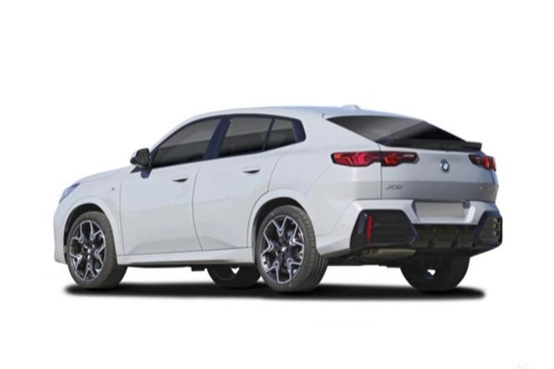 360€360€ Usado 2023 BMW X2 Shadowline SUV | € 48.194 - Imagem 1/4