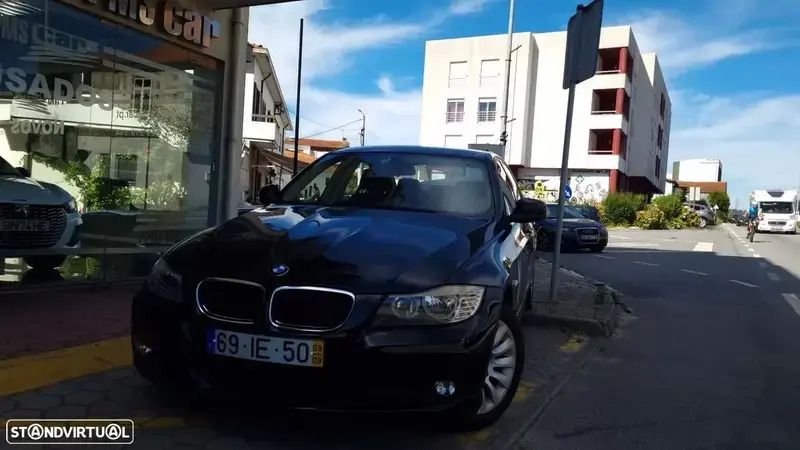 Preto Usado 2009 BMW 318 Sport Line Sedan | € 9.400 (Preço justo) - Imagem 1/4