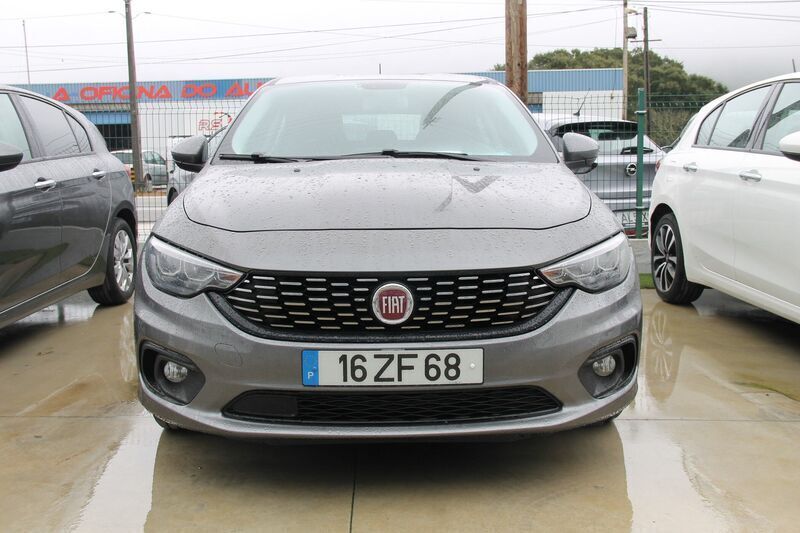 Antracite Usado 2019 Fiat Tipo Carrinha | € 12.000 (Preço justo) - Imagem 1/4