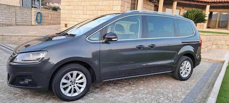 Usado Seat Alhambra 150 HP (110 kW) 2018 Cinzento Monovolume