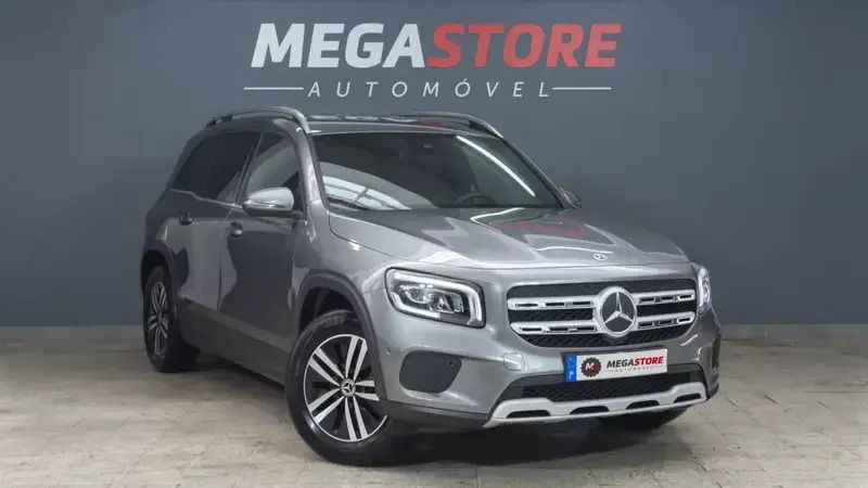 Cinzento Usado 2021 Mercedes GLB180 Style SUV | € 36.650 (Bom preço) - Imagem 1/4