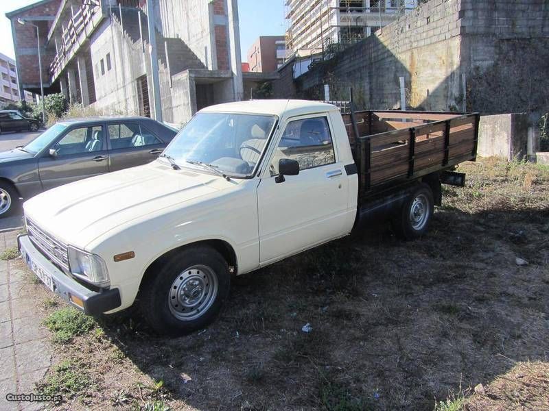 Цвет 742 toyota