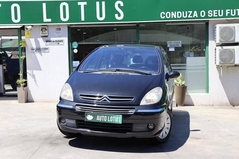 Preto Usado 2006 Citroën Xsara Picasso Monovolume | € 4.370 - Imagem 1/4