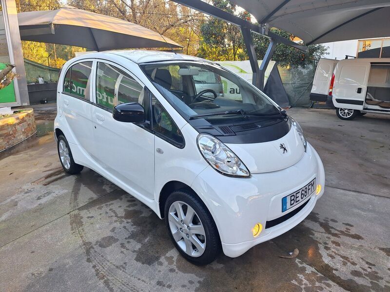Branco Usado 2018 Peugeot iON Citadino | € 10.750 - Imagem 1/4
