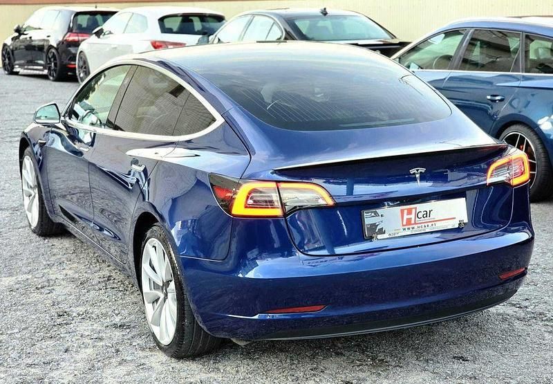Usado Tesla Model 3 Long Range AWD 258 kW (351 HP) 2019 Sedan