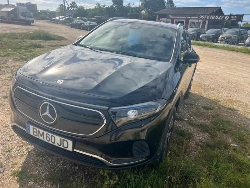 Preto Usado 2021 Mercedes EQA250 SUV | € 32.000 (Preço justo) - Imagem 1/4