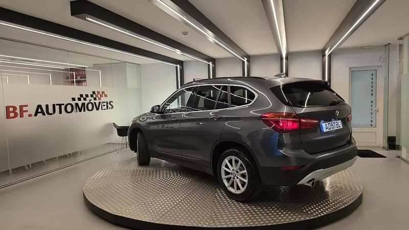 Usado BMW X1 Advantage 116 HP (85 kW) 2017 Cinzento SUV