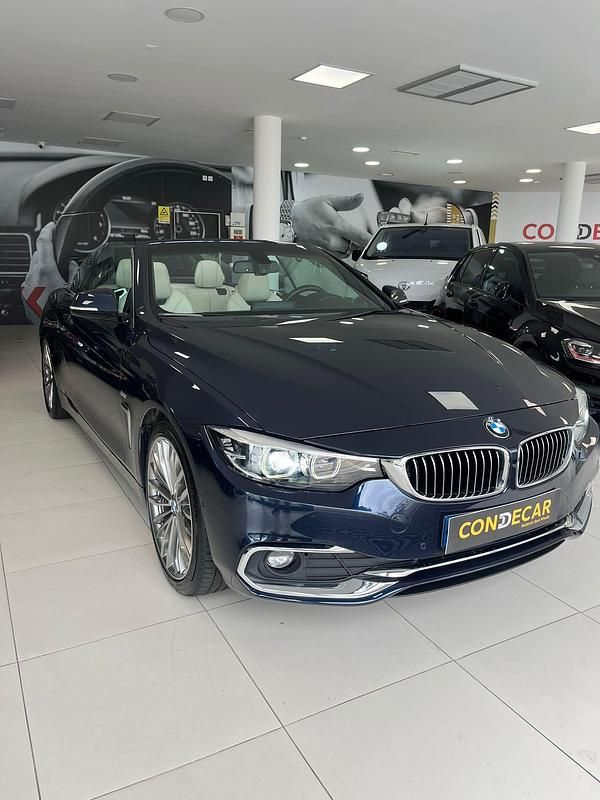 Azul Usado 2018 BMW 420 Luxury Line Cabrios | € 33.500 (Caro) - Imagem 1/4
