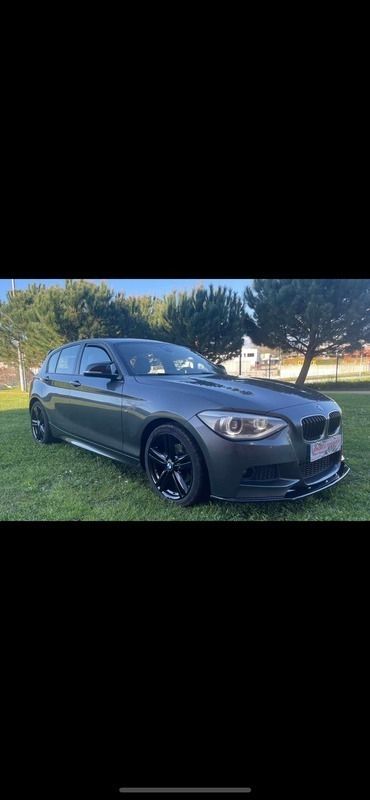 Cinzento Usado 2015 BMW 120 M Performance Citadino | € 17.999 (Preço justo) - Imagem 1/4