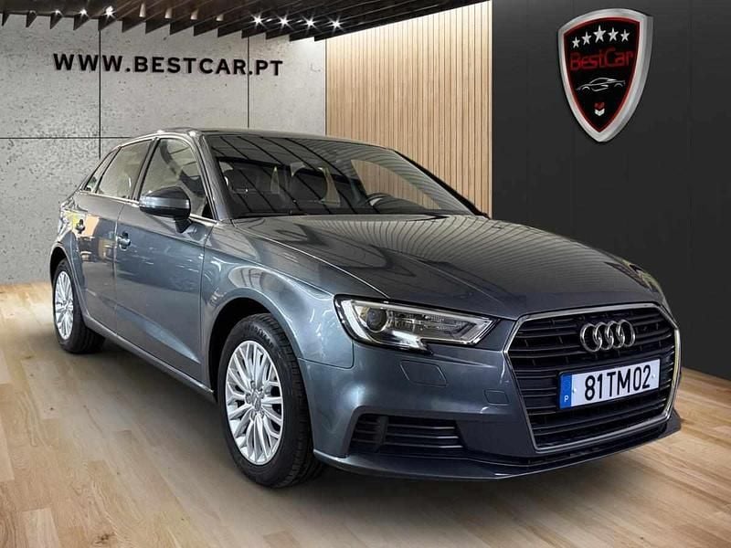 Usado Audi A3 150 HP (110 kW) 2017 Cinzento Citadino
