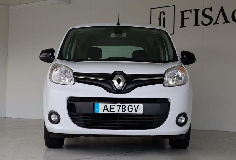 Usado Renault Kangoo Zen 95 HP (69 kW) 2020 Branco Monovolume