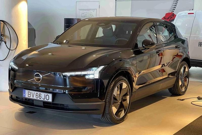 Azul Usado 2025 Volvo EX30 Plus SUV | € 40.499 (Caro) - Imagem 1/4