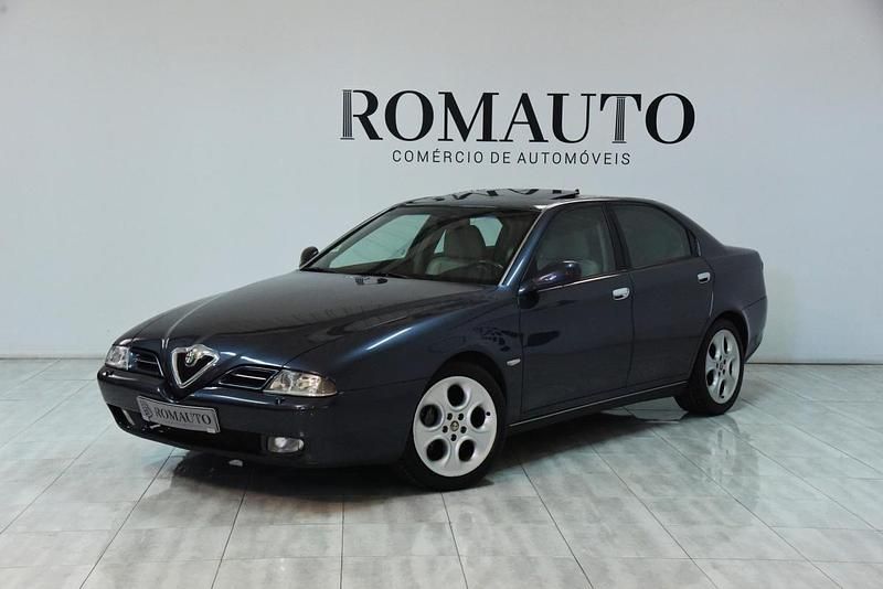Azul Usado 1999 Alfa Romeo 166 Sedan | € 11.500 - Imagem 1/4