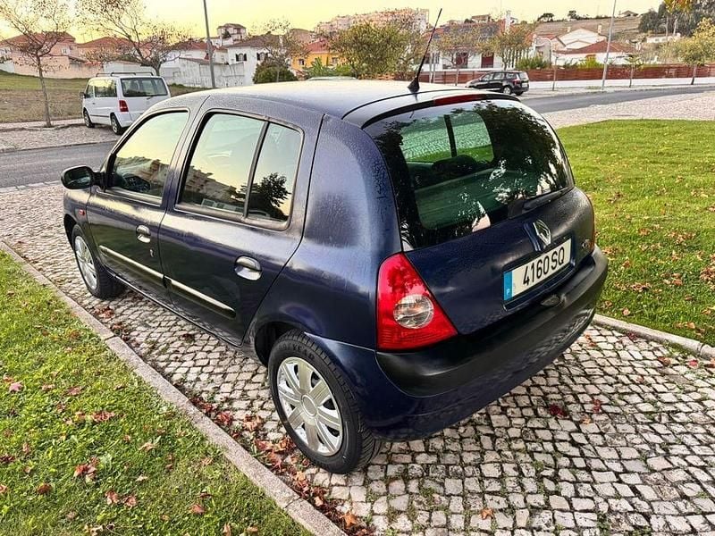 Usado 2001 Renault Clio II Sedan | € 1.250 (Bom preço) - Imagem 1/4
