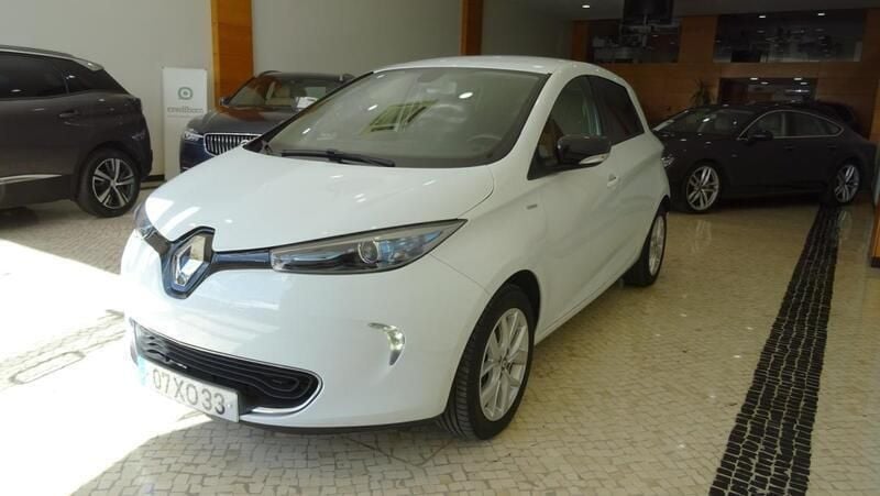 Branco Usado 2019 Renault Zoe LIMITED Citadino | € 14.500 (Preço justo) - Imagem 1/4