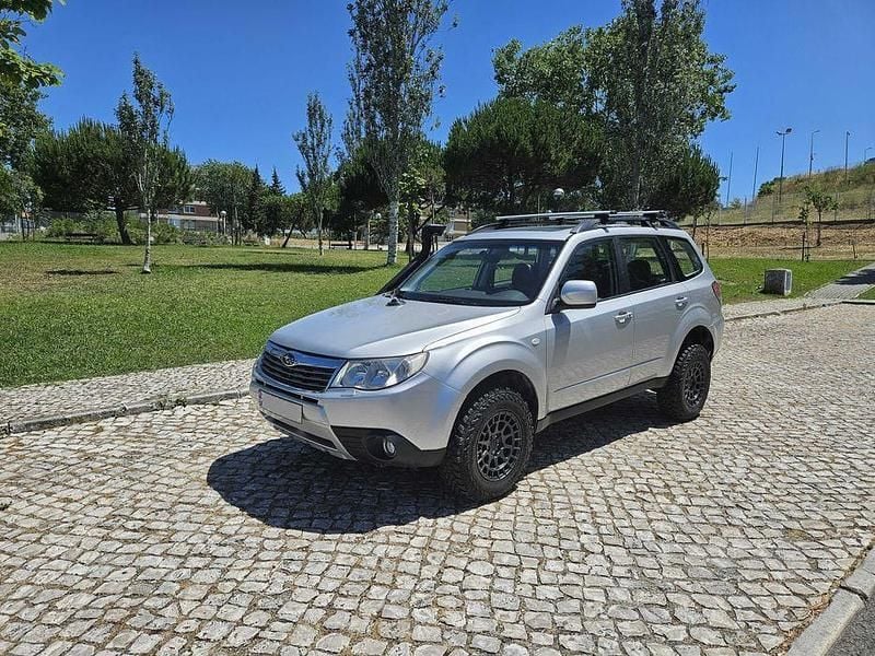 Usado 2009 Subaru Forester SUV | € 12.000 - Imagem 1/4