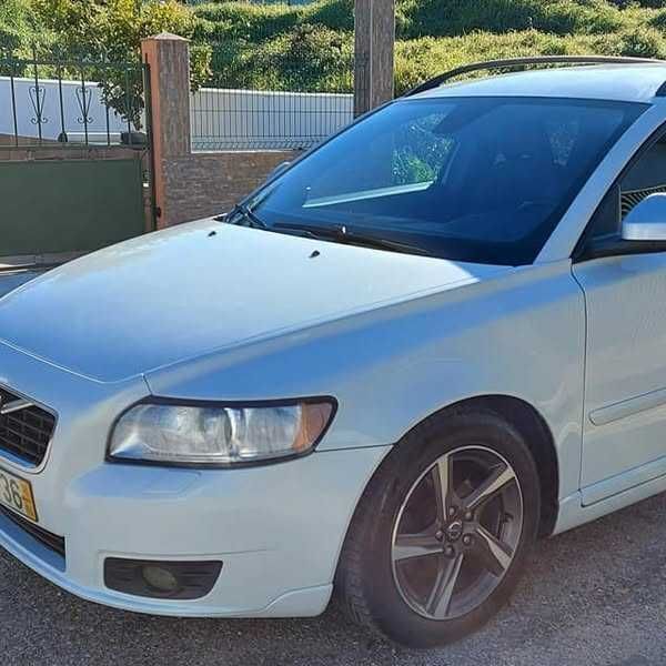 Usado 2011 Volvo V50 Business Edition Carrinha | € 6.250 (Super Preço) - Imagem 1/4