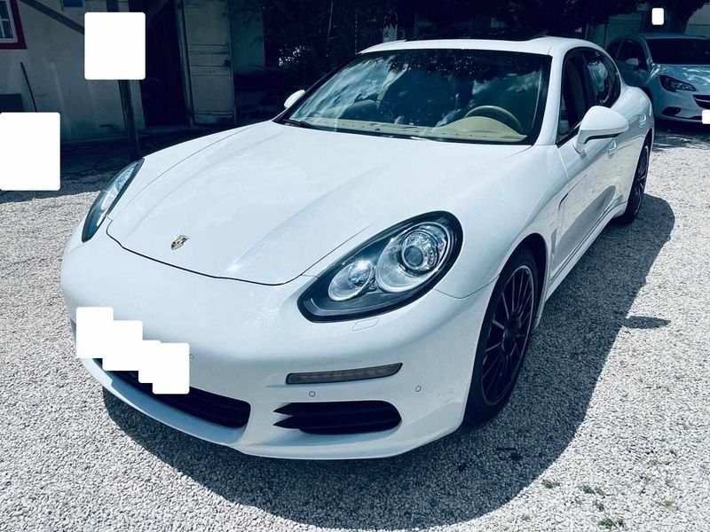 Branco Usado 2014 Porsche Panamera S Sedan | € 39.499 - Imagem 1/4