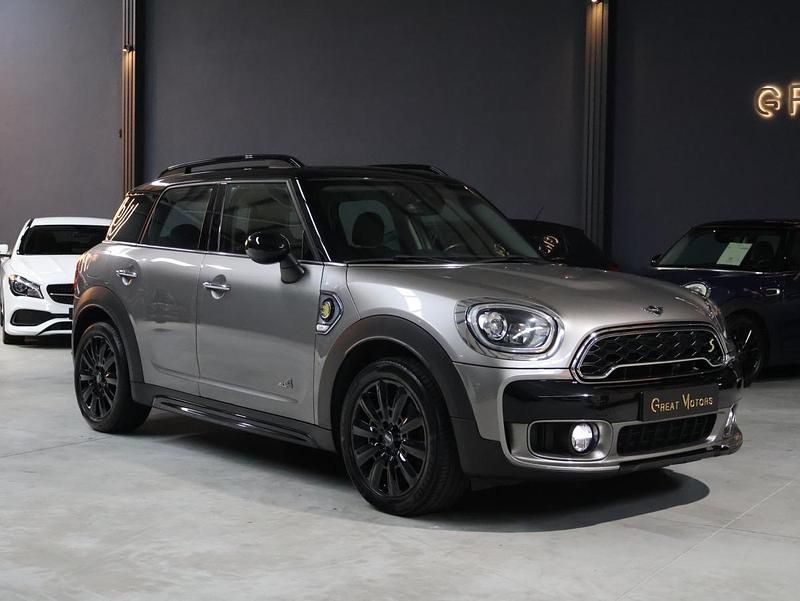 Usado Mini Countryman 224 HP (164 kW) 2019 Cinzento