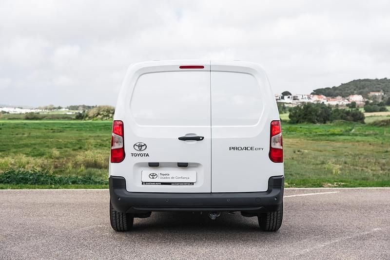 Usado Toyota Proace City City 100 HP (73 kW) 2024 Branco (sólida) Monovolume